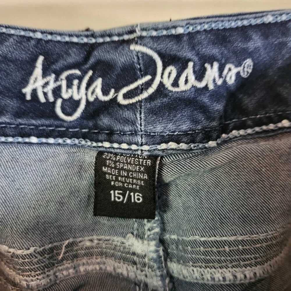 Ariya Jeans Women's Embellished Whisker Faded Jeans Size 15/16 Blue - Picture 13 of 15
